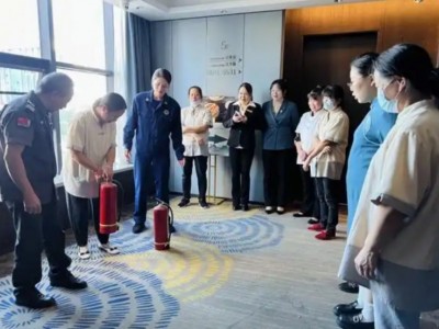 北塔区消防救援大队深入辖区酒店开